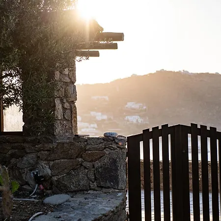 Melangio Private Pool & Sunrise Views - Location Villa