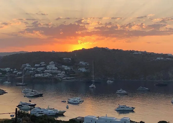 Melangio Private Pool & Sunrise Views - Location Willa *