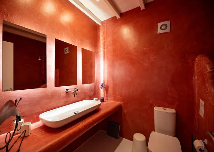 Melangio Private Pool & Sunrise Views - Location *